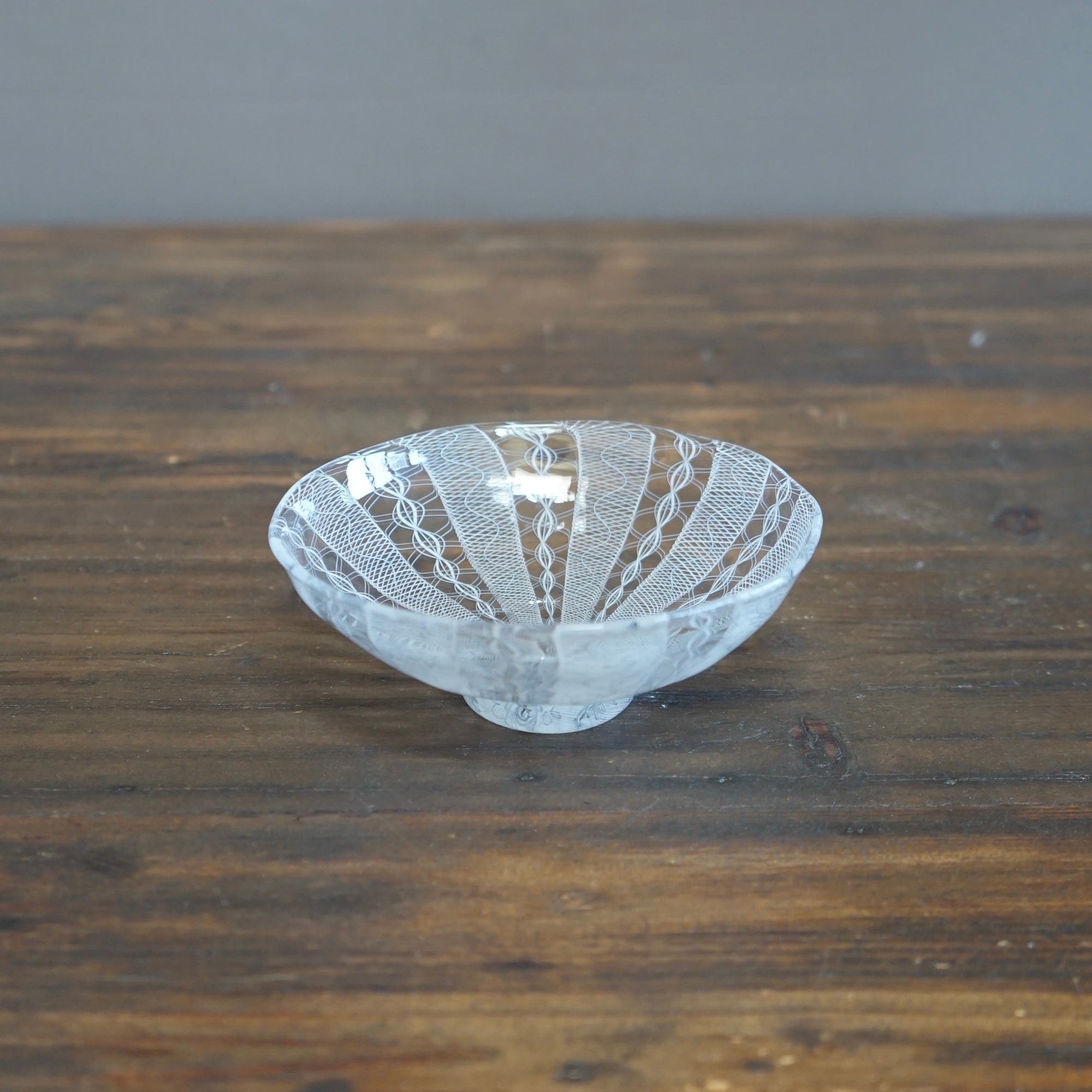 White Lace Glass Bowl #U4K