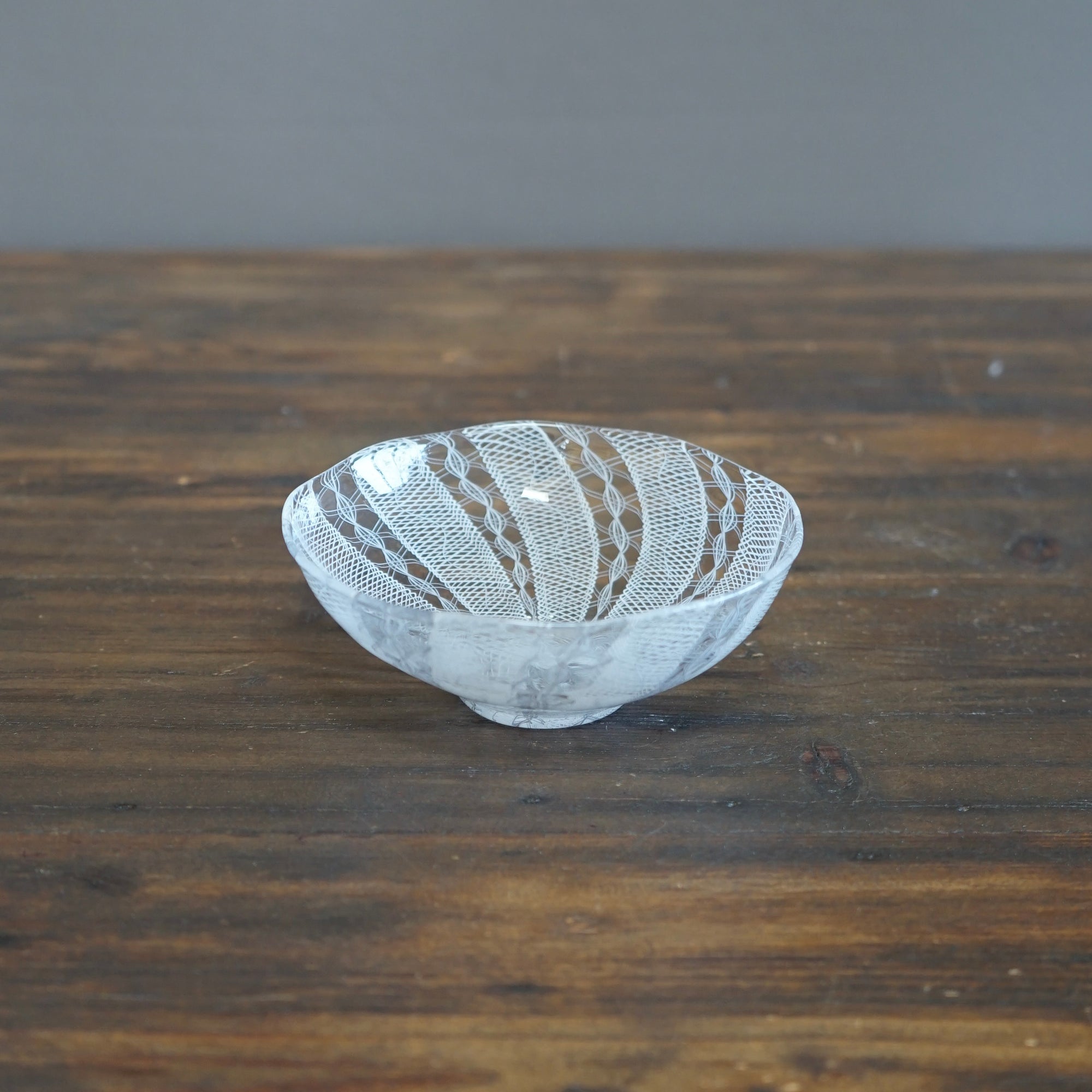 White Lace Glass Bowl #U4L