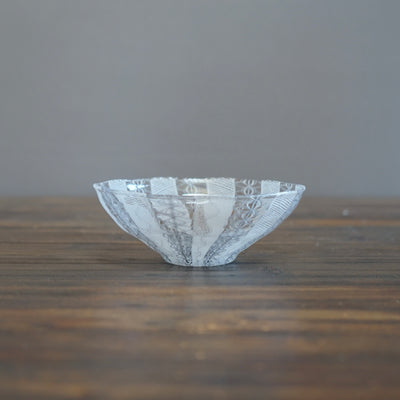 White Lace Glass Bowl #U5M